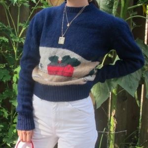 Vintage 70s Woolrich wool sweater farm scene